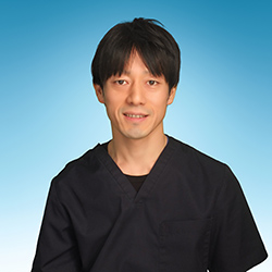 前田 秀典